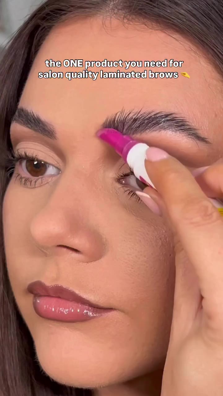 who doesn’t love a DIY lamination brow👏 we don’t gatekeeper over here😏…