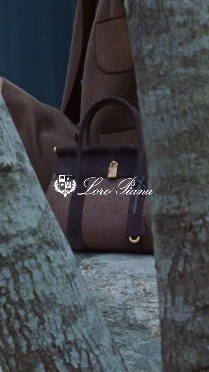 A companion for autumn and well beyond. With its deepening hues, crafted…