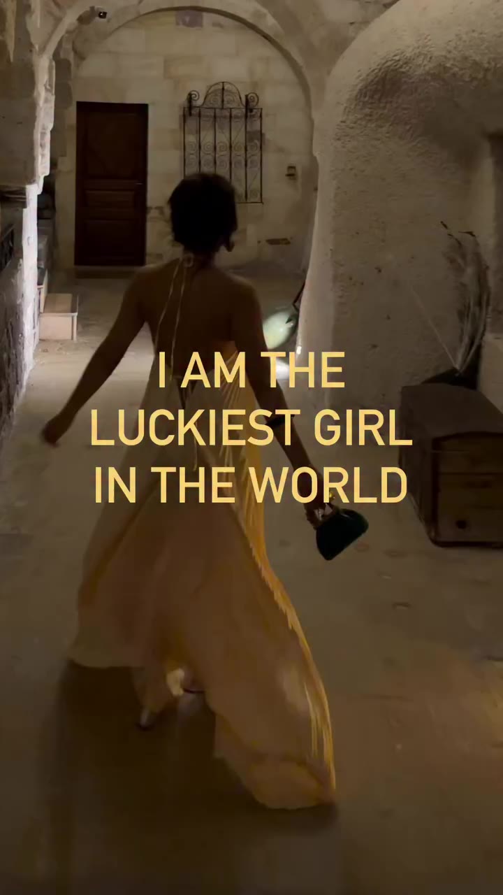 Repeat this after me! Claiming this energy and manifesting luck for all of us…
