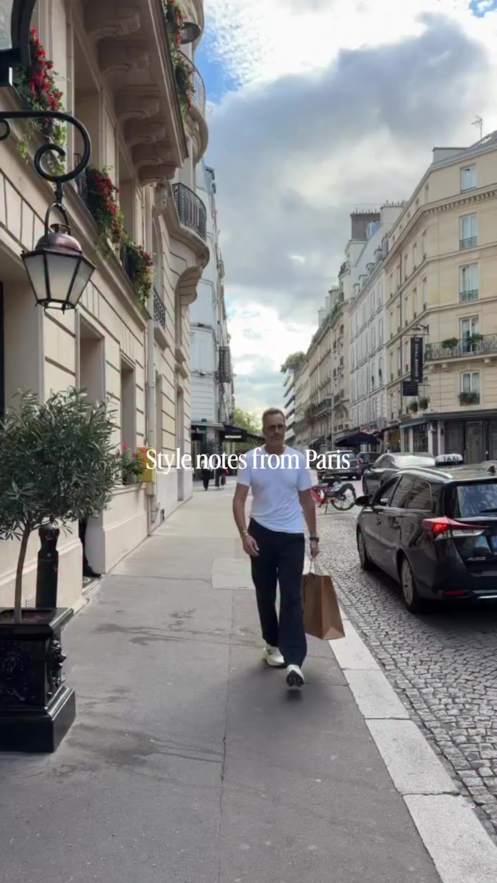 A great way to kick off a visit to Paris: a lesson in the art of tying a…