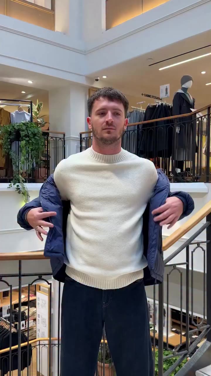 The newest Down on the block. Meet UNIQLO’s Light Down Volume Jacket, a new…