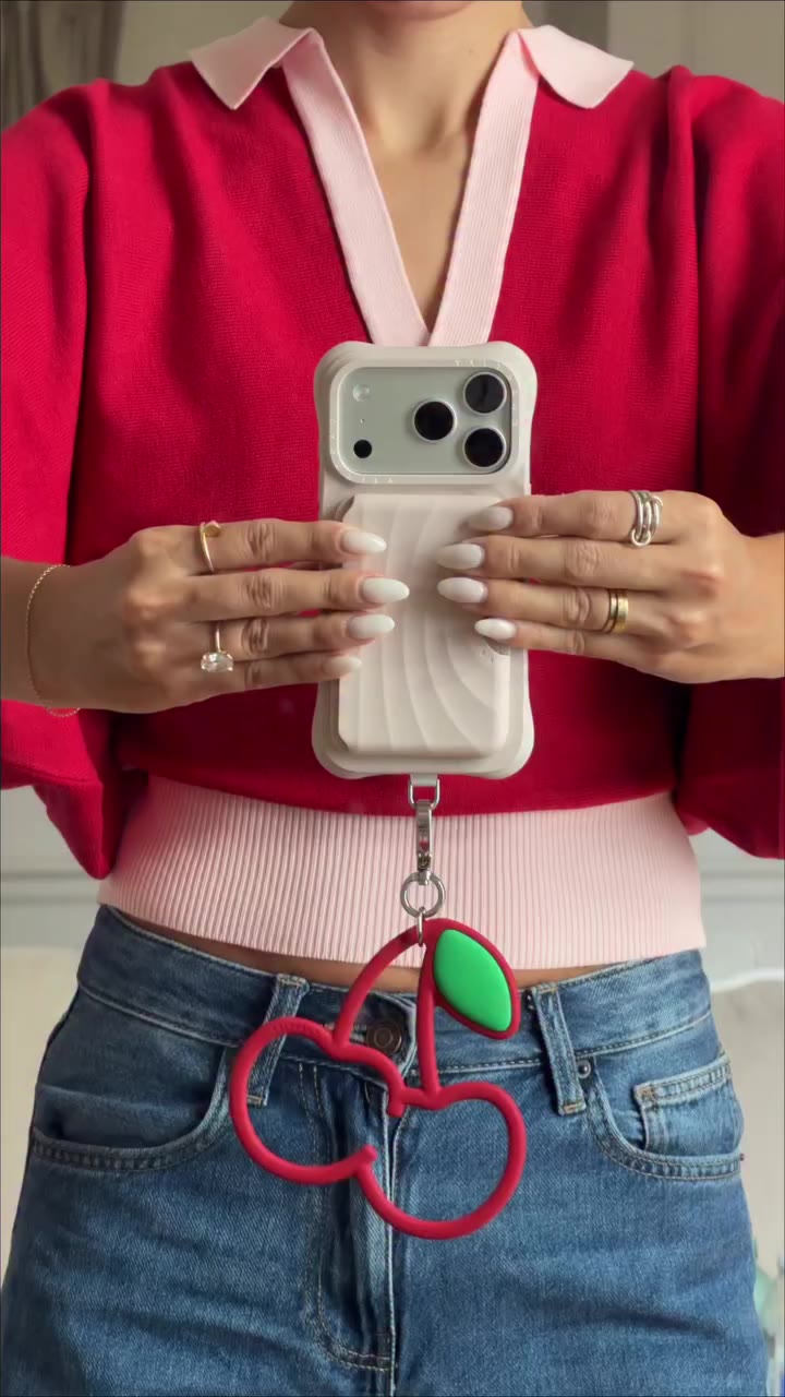 your phone case is part of your outfit💞 use code 15YASMIN for discount on…