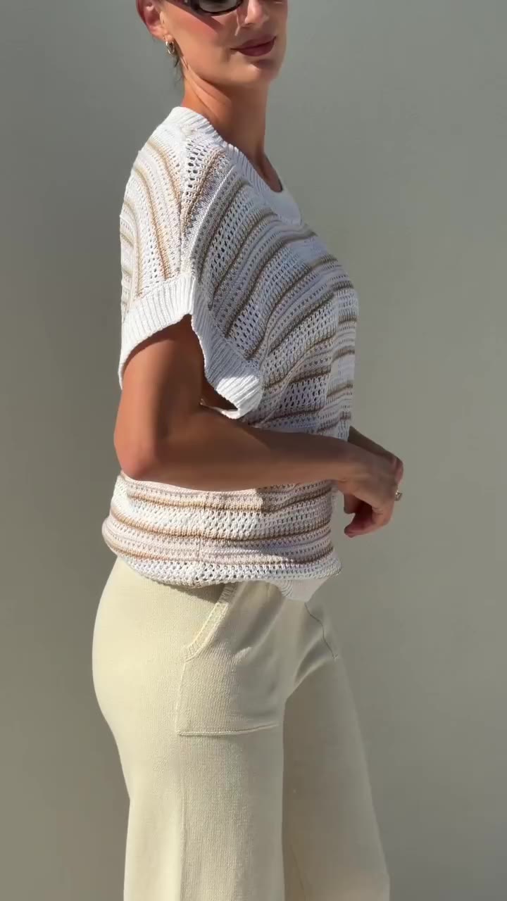 Not too warm, not too light. The Canyon Sweater lands right in the middle…