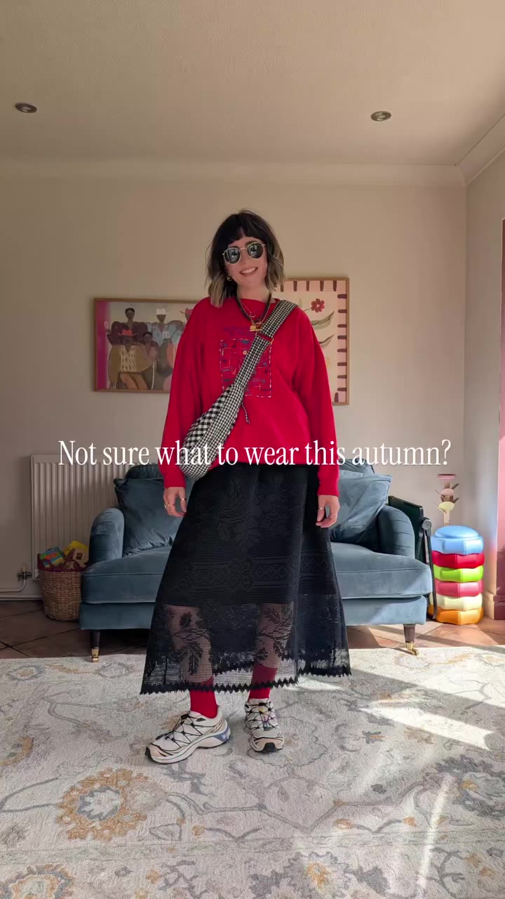 Welcome to my series - 7 days of autumn outfits 🍂 Day 6 - skirt, sweater and…