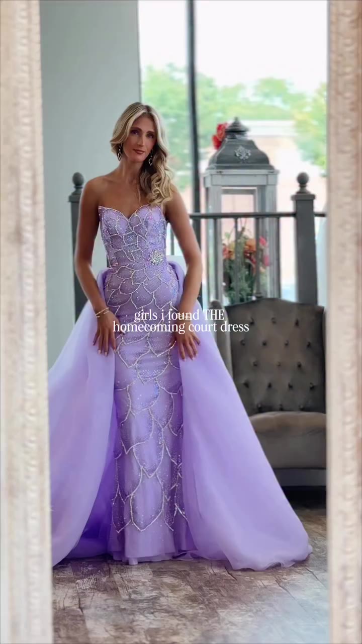 A hoco court look to remember💜 New in from @ashleylauren , shop in-store or…
