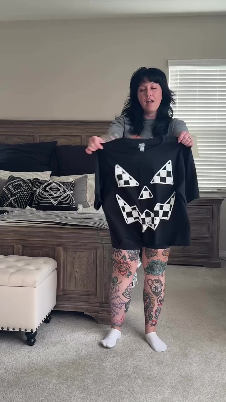 Spooky season is coming and so is this Jack Check Crop top 🎃🖤 Top by me…
