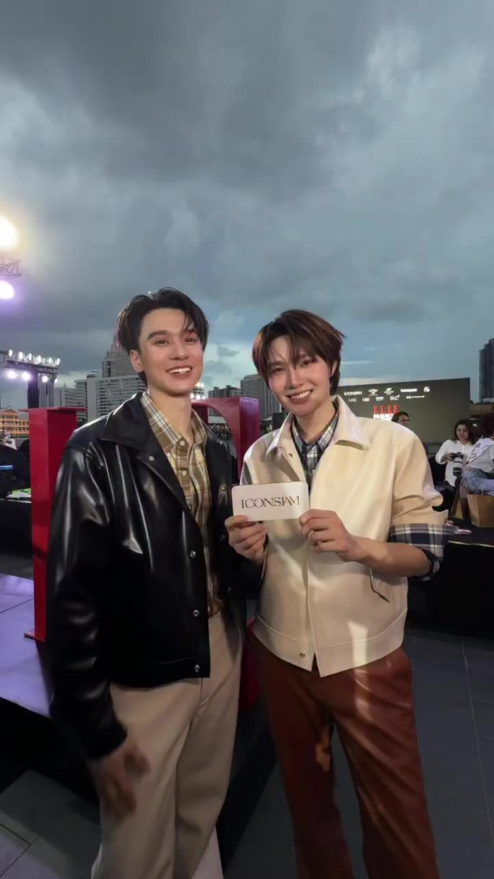 เเอดมิน: ขอ3คำสำหรับลุควันนี้ค่ะ พิ่เก่ง : ลุค มา งาน…