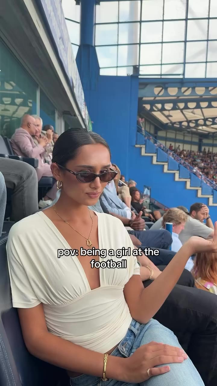 we need some more girls in here ‼️ #football #premierleague #footballfans…