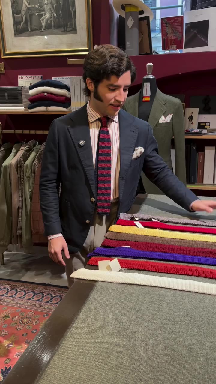 ¿Qué son las knitted ties o corbatas tejidas? #menswear #casasartorial…