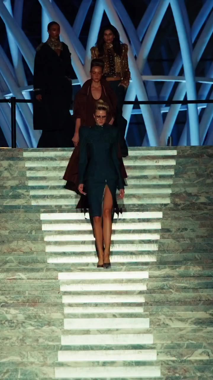 Nobody does seduction quite like @laquan_smith. For Spring 2027, the…