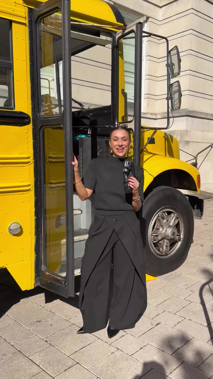 The yellow bus diaries: day one, completed it. 🚌 Leeds, you were a GREAT…