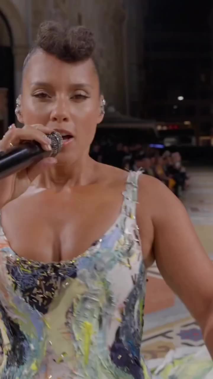 Lights, camera, action! Grammy award-winning #AliciaKeys just performed at…