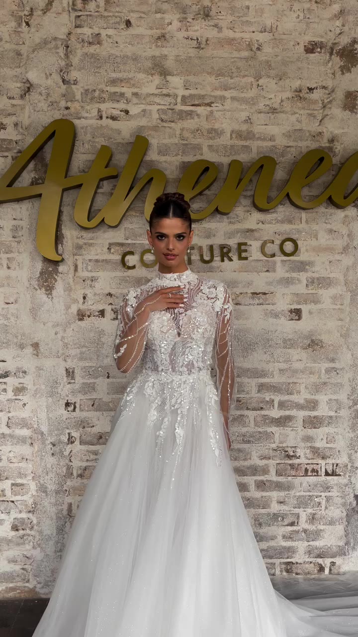 Colección @millanova disponible en Athenea Vista Muxbal 💍 Este mes te incluye…