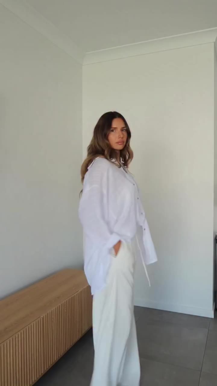 Beach throw ons @citybeachaustralia DC: ADDTOCART #capsulewardrobe…
