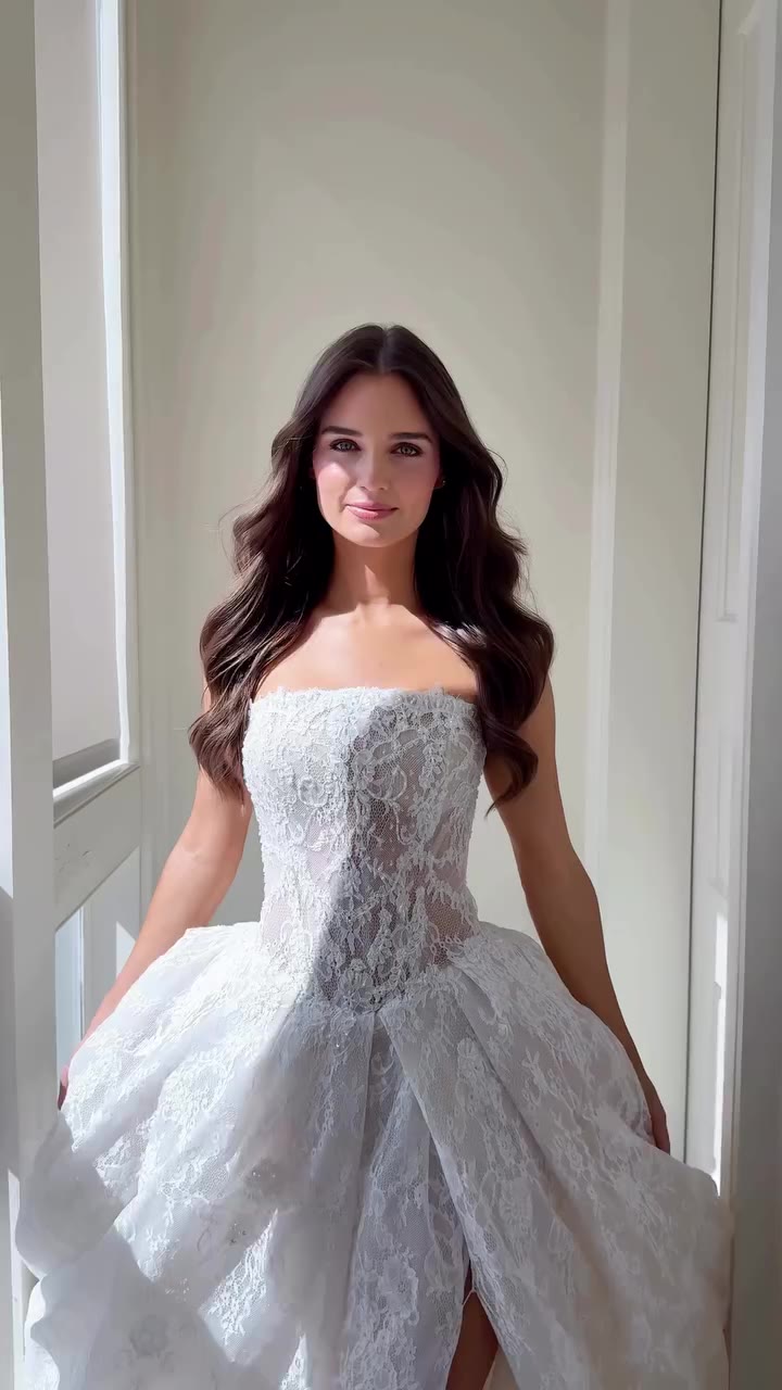 Vintage glamour meets modern luxe ✨ Book your appointment with us online today…