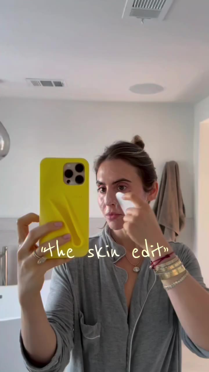 My secret weapon and must have for pregnancy! Comment SHOP & I’ll send you all…