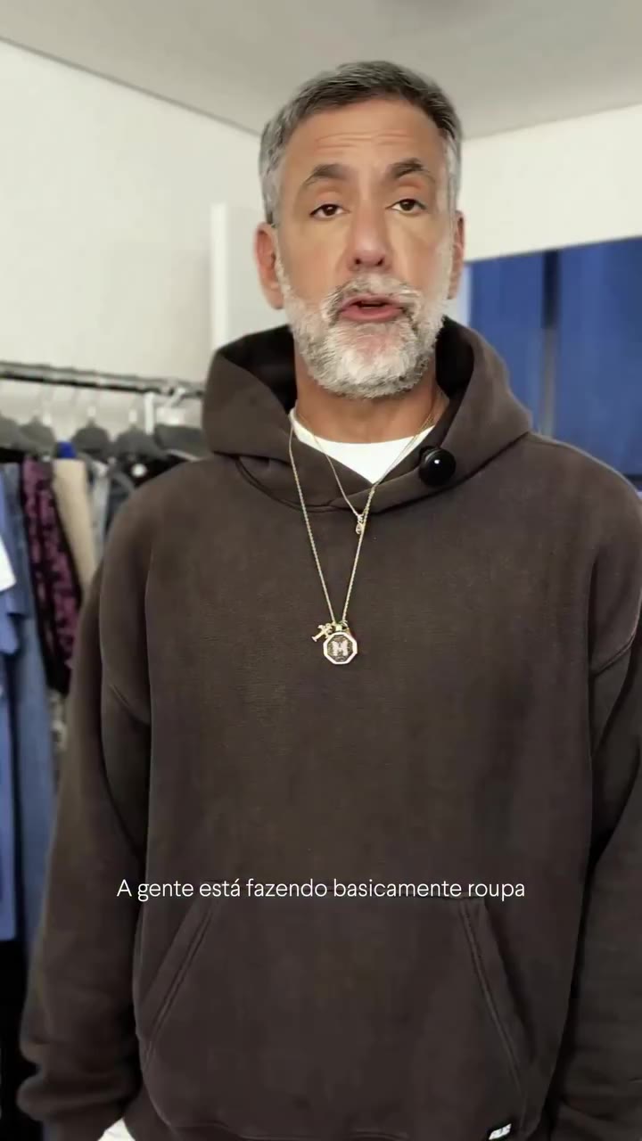 MARCELO SOMMER + POOL LOOP: VESTE, VAI E VOLTA. Em seu segundo drop, o…