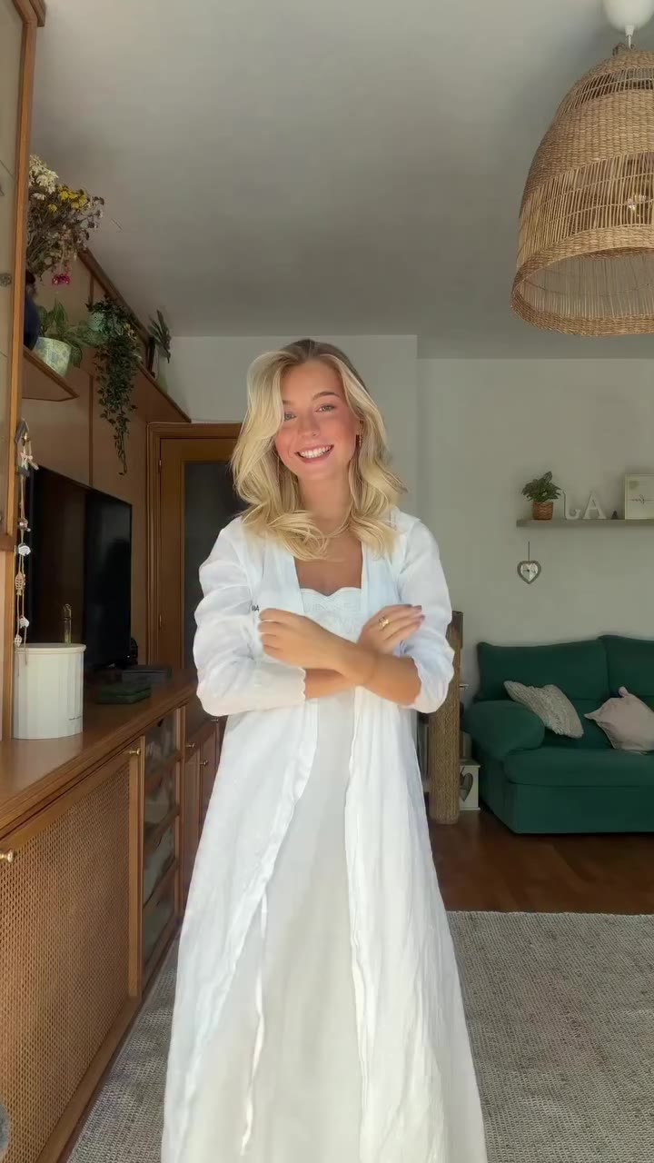 Chicas un poco tarde os dejo por aquí mi look de hoy con un pequeño cambio de…