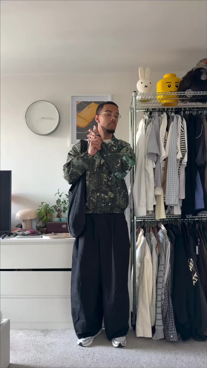 Styling one of my old pieces i’ve not worn in a while #streetwear…