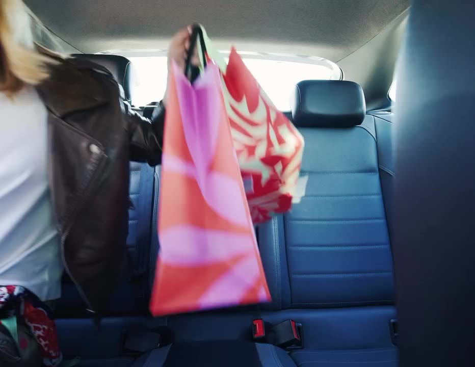 All packed, somewhere to go. Esenciales de verano, planes espontáneos & GIGI…