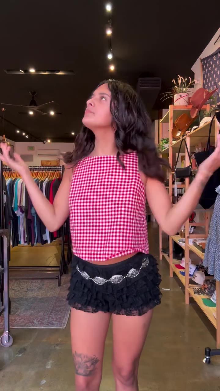 New arrivals came early with our new employee Leila!🔥 We had some fun and…