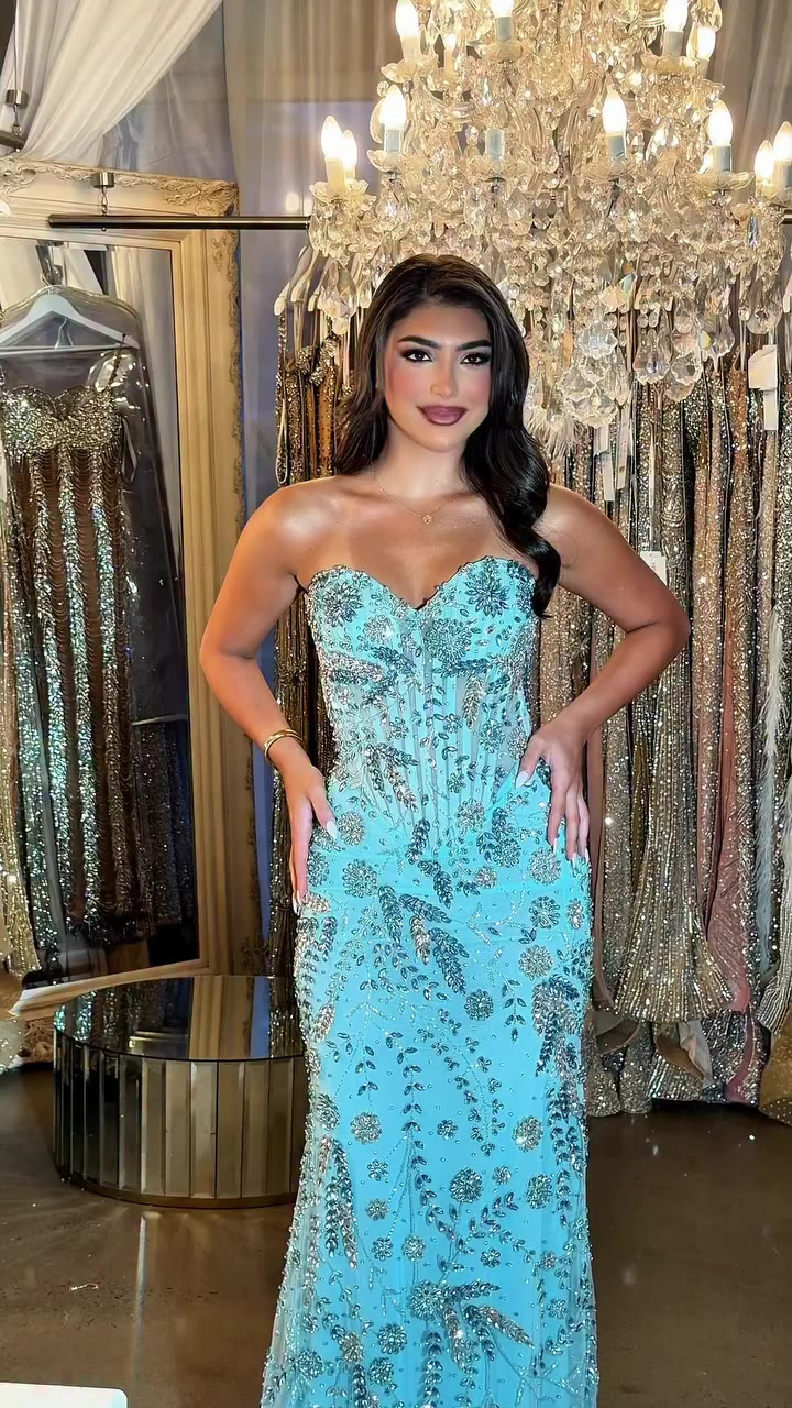 @luluhannaaa_ finding the perfect dress for her next occasion ✨ Shop her look…