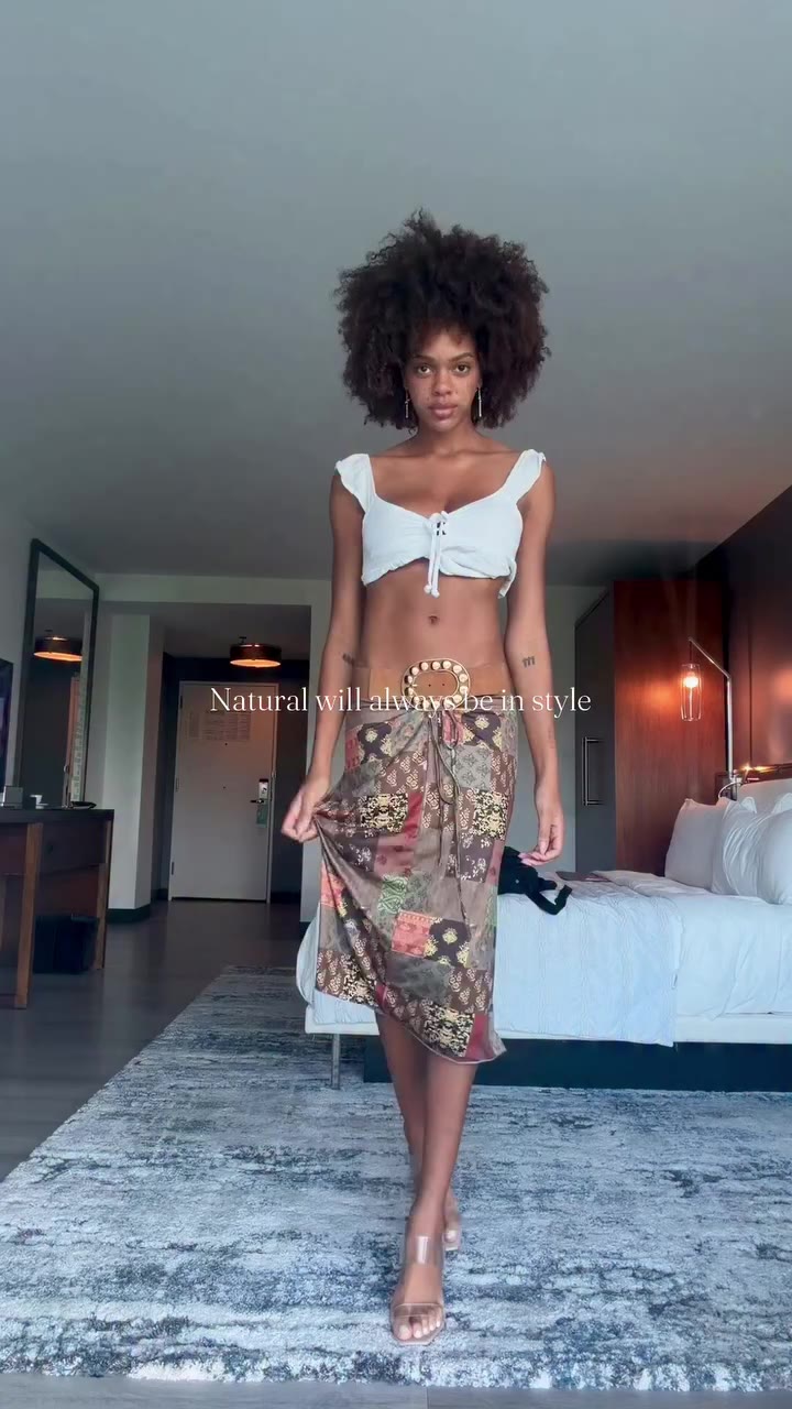 #redheadsofig #afrowomen #jadarhone #modeloffduty #outﬁtideas