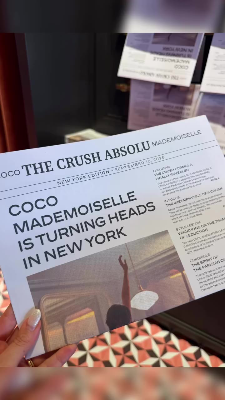 COCO MADEMOISELLE calling… ☎️🤎 A New York rendezvous with COCO MADEMOISELLE…