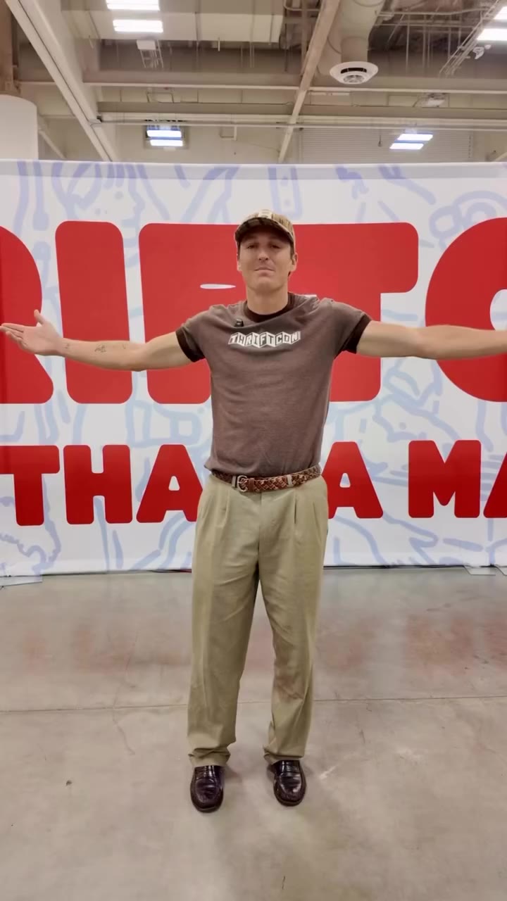 LOOKING FOR THE OLDEST PIECE AT THRIFTCON 👀 We hit the floor to see who had…