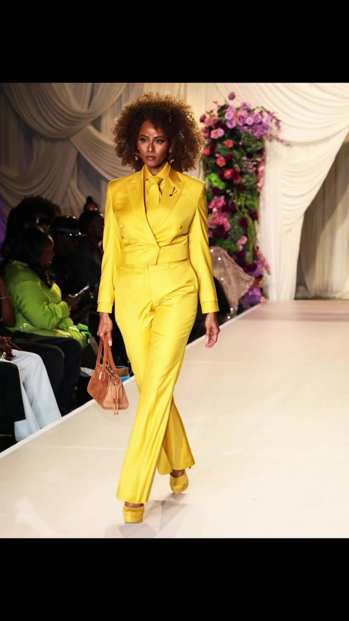 Bold. Unmistakable. #NYFW Saint London @saintlondonluxury × FEDÚ Collection…