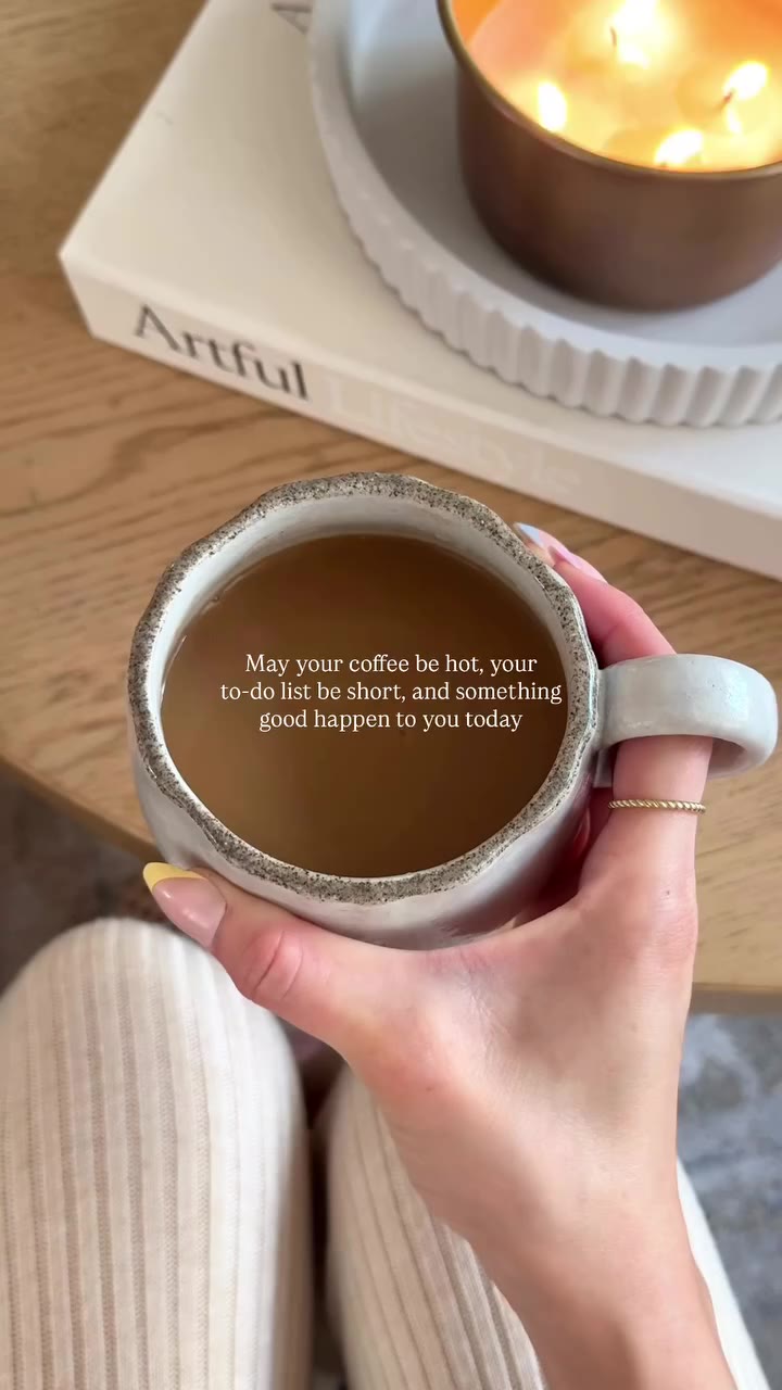 Share a little pick-me-up with someone today ☕🤍