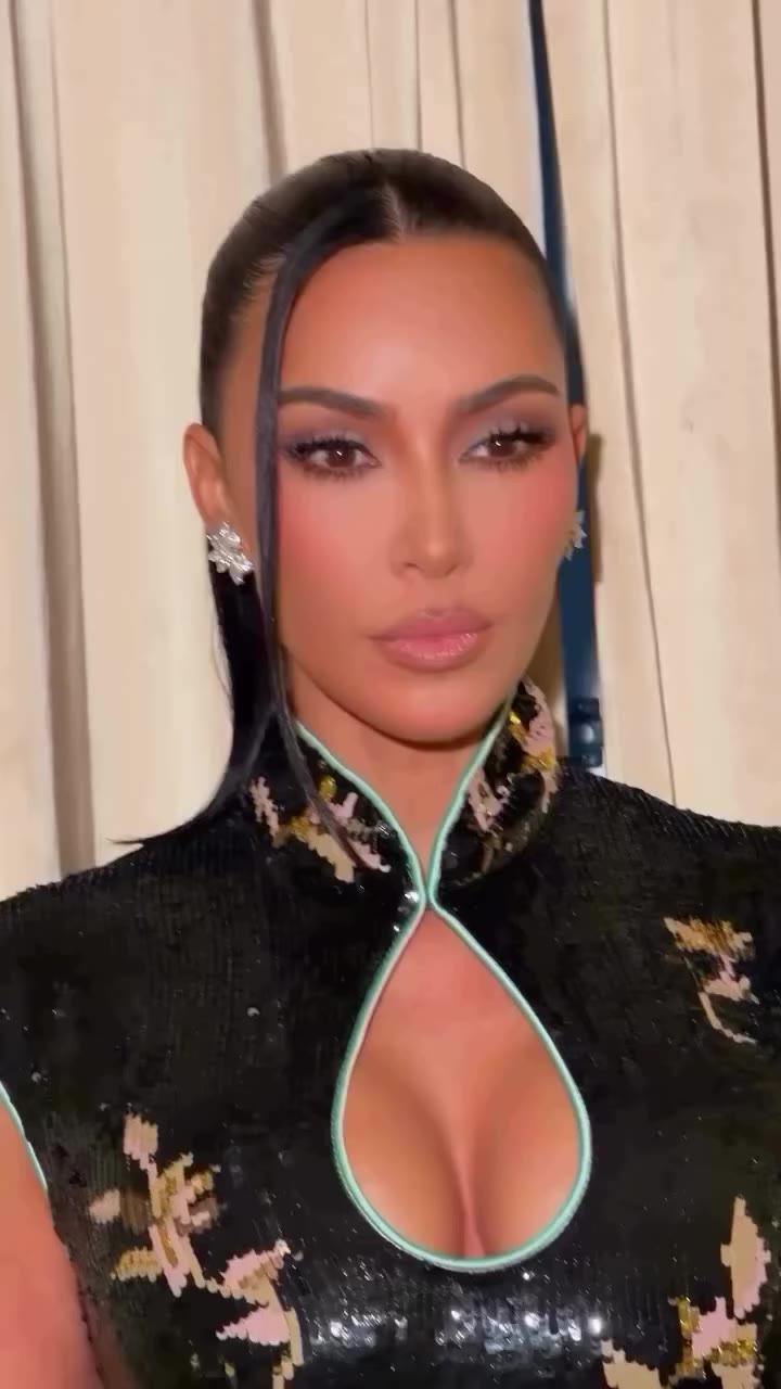 @kimkardashian wearing a ZYDO diamond ring at the Lucas Museum of Narrative…