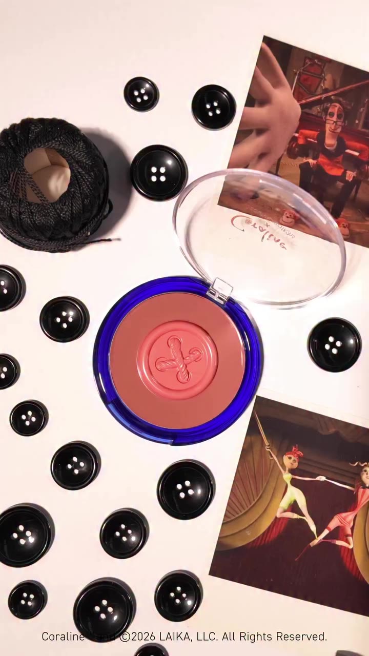 🖤 Cute as a Button Rubor en Crema #coralinexbeautycreations Esta fórmula con…