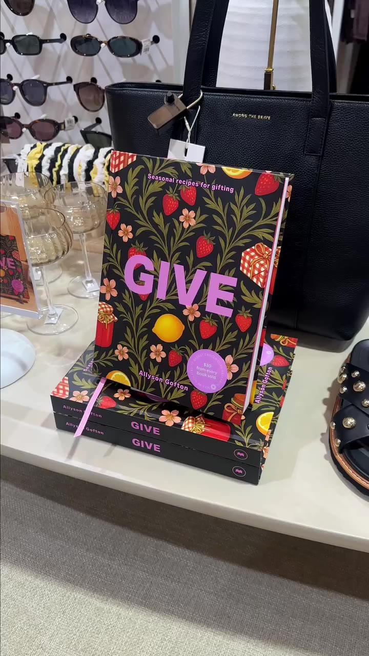 A gift with a little extra heart 💛⁠ ⁠ Food has a way of bringing us together…