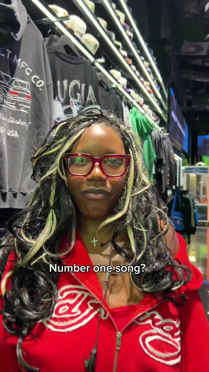 We’re ready for a store visit while your in Aus 👀 @jasonderulo What song…