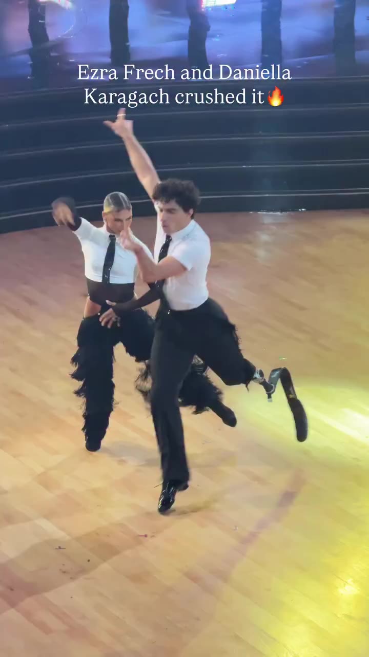 My favorite performance of the night #dancingwiththestars #ezrafrech #dwts…
