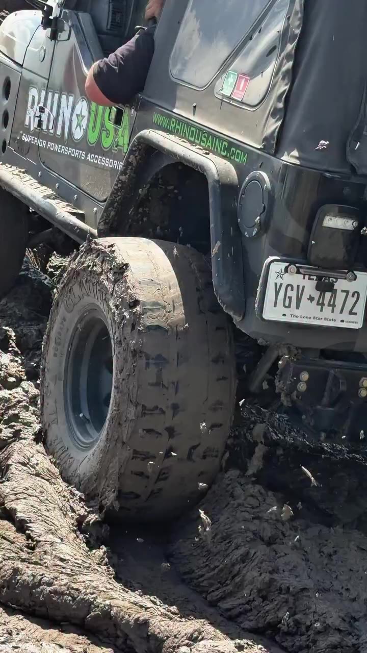 Rhino Jeep Down at Rednecks with Paychecks! #rhinousa #mudhole #mudtruck #jeep