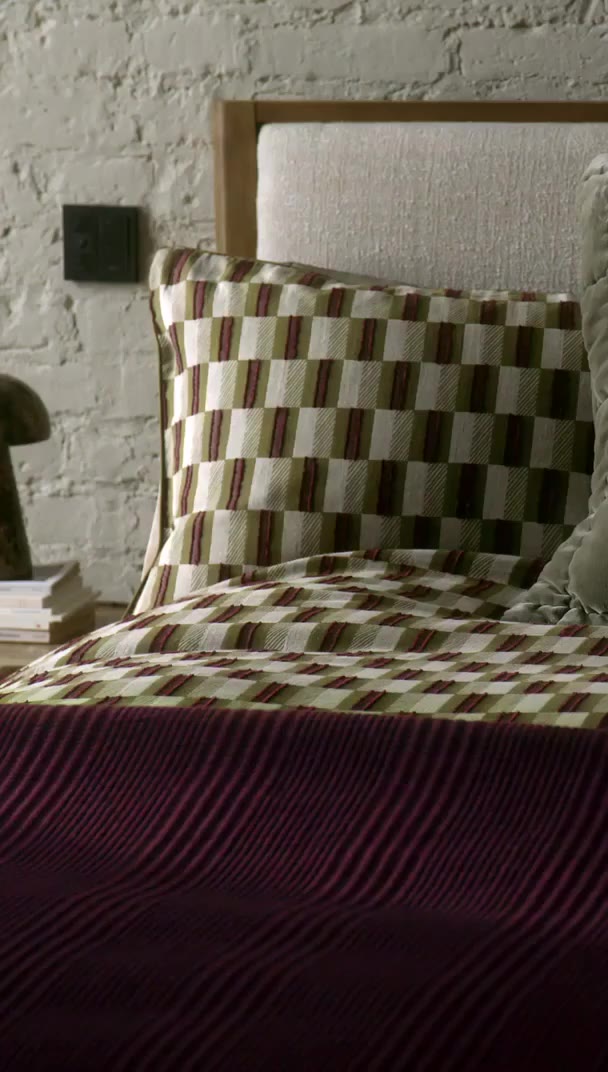Some soft lighting, a new cushion, fresh bedding – it doesn’t take much to get…