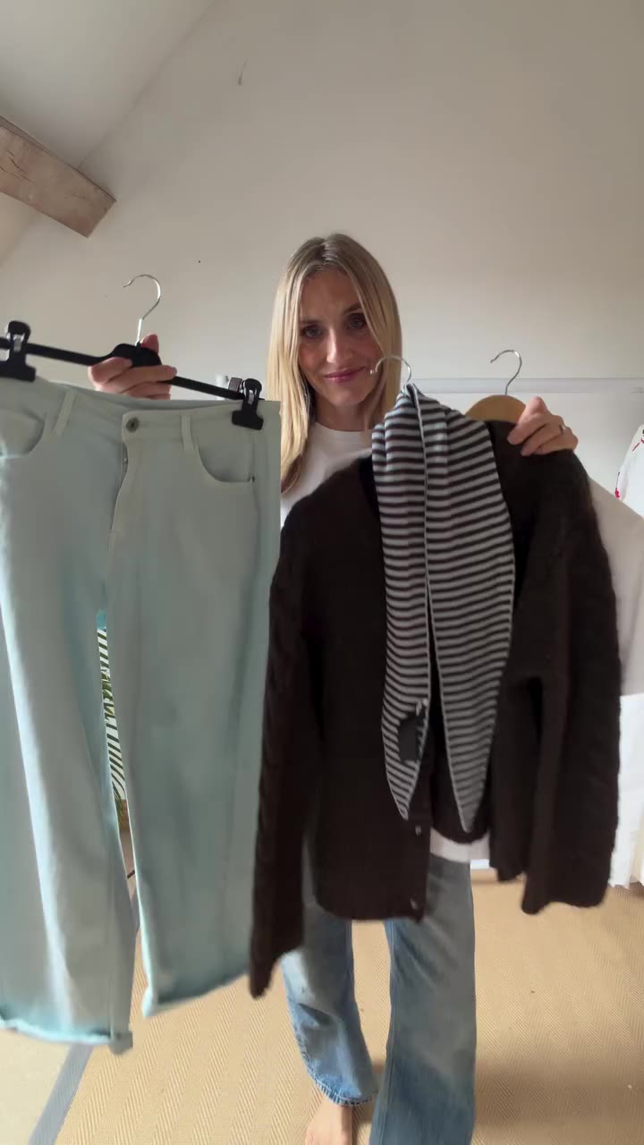 How I’m styling my summer jeans for Autumn 🩵🤎🩵🤎🩵 #autumnstyle…