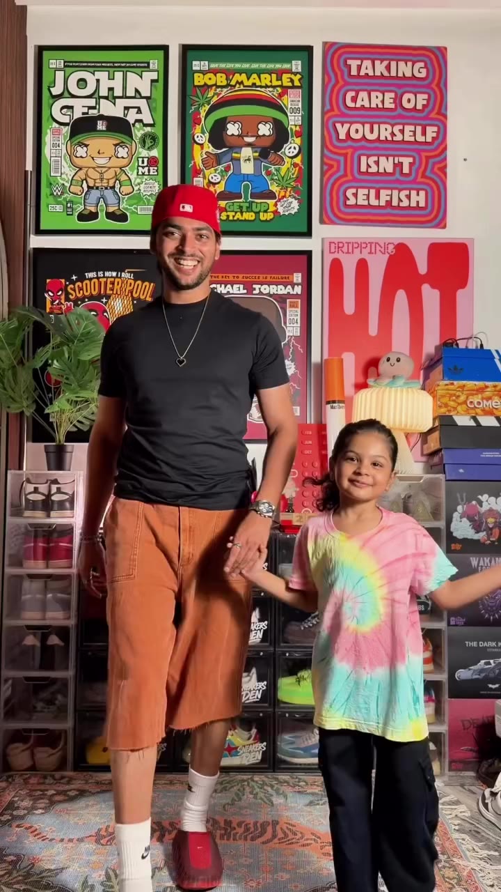 We are back ft. @7eleven @babyneeva #7eleven #transition