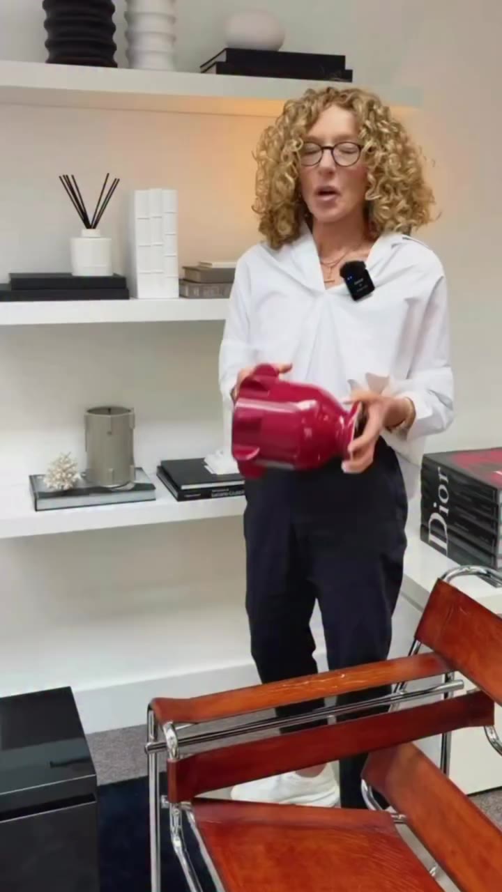 A little change can make all the difference. Vases are one of the easiest ways…