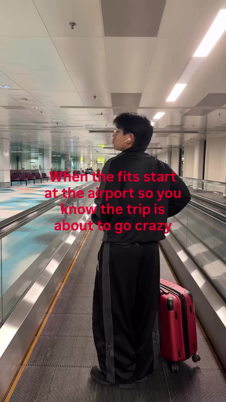 You know the trip’s about to go crazyyy🙂‍↕️🔥 #holidayfashion #mensfashion…