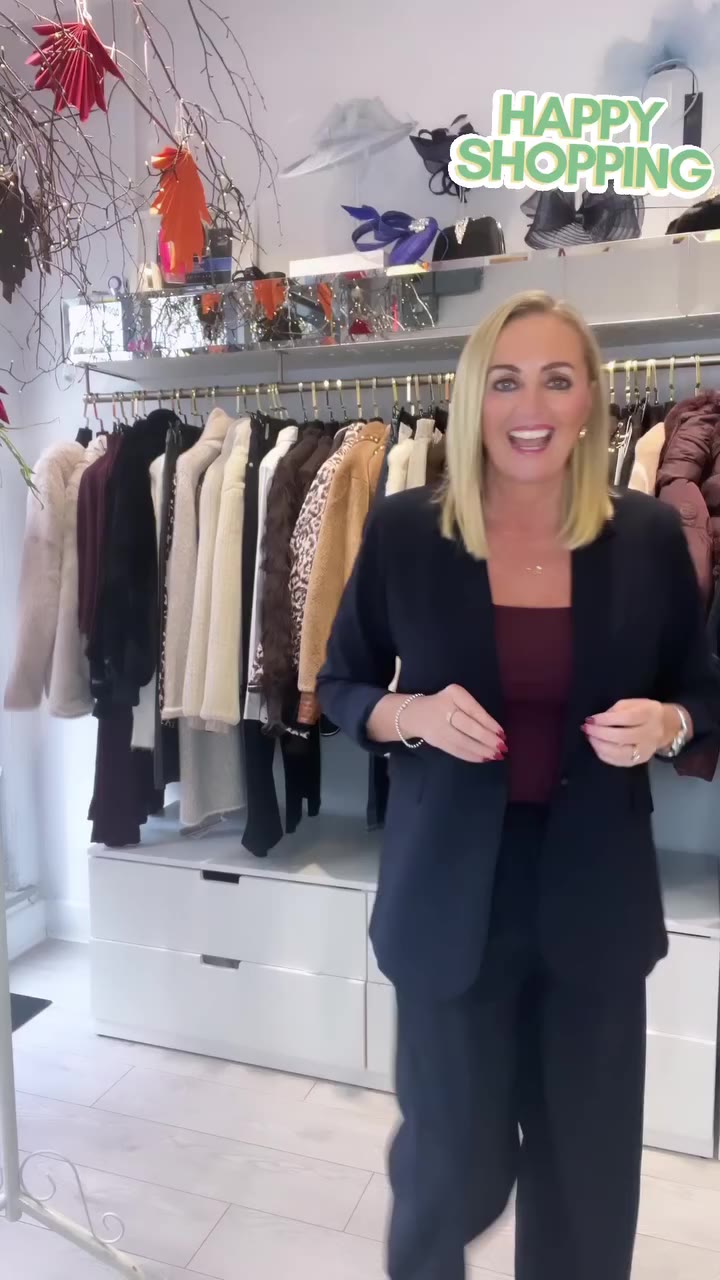 ✨ COME SHOP WITH US! ✨ Take a little look around New Mood as Michelle picks…