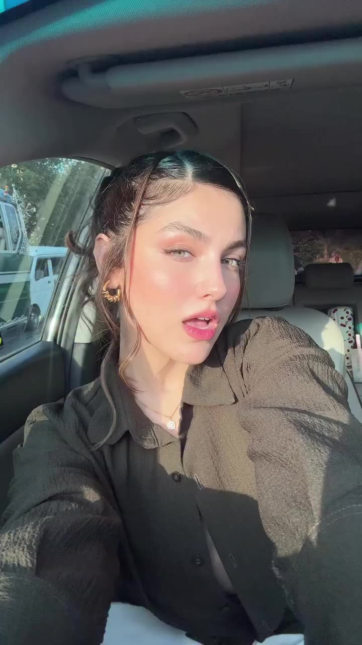 Manifesting my way through Wednesday 🩵🧿🍃
