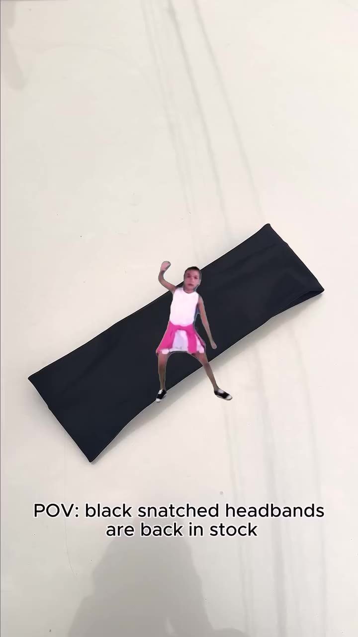 Black headband restock alert! 📣🙂‍↕️ Get yours now! 💞