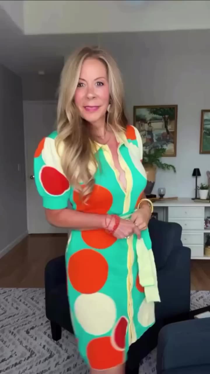 A little color therapy never hurts. 💚🧡 Bold shapes, playful colors, and a…
