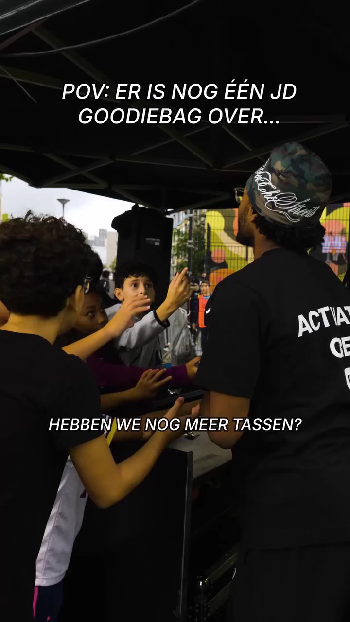 POV: Er is nog één JD goodiebag over... 😂 📍 De Peperklip, Rotterdam