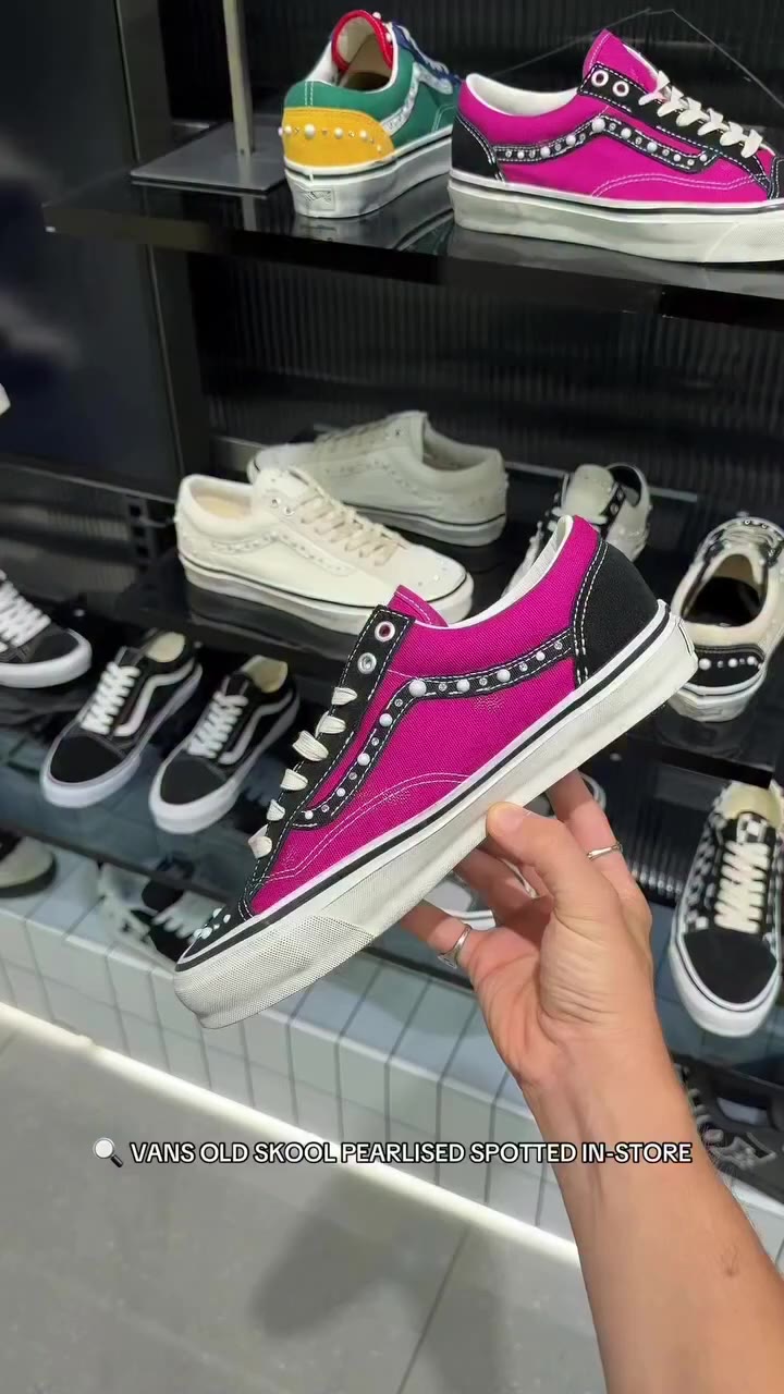 @vans Old Skool Pearlised sont arrivés 🤯 🔍 Rose - 19767074 🔍…
