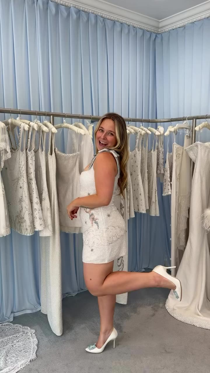 BRIDAL SERIES 🕊️🩵 In this episode, @marutavelsha takes us along to try the…