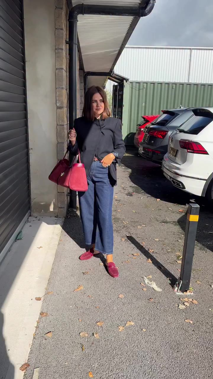 My favourite kind of mid week look, a cool blazer (take a moment for the…